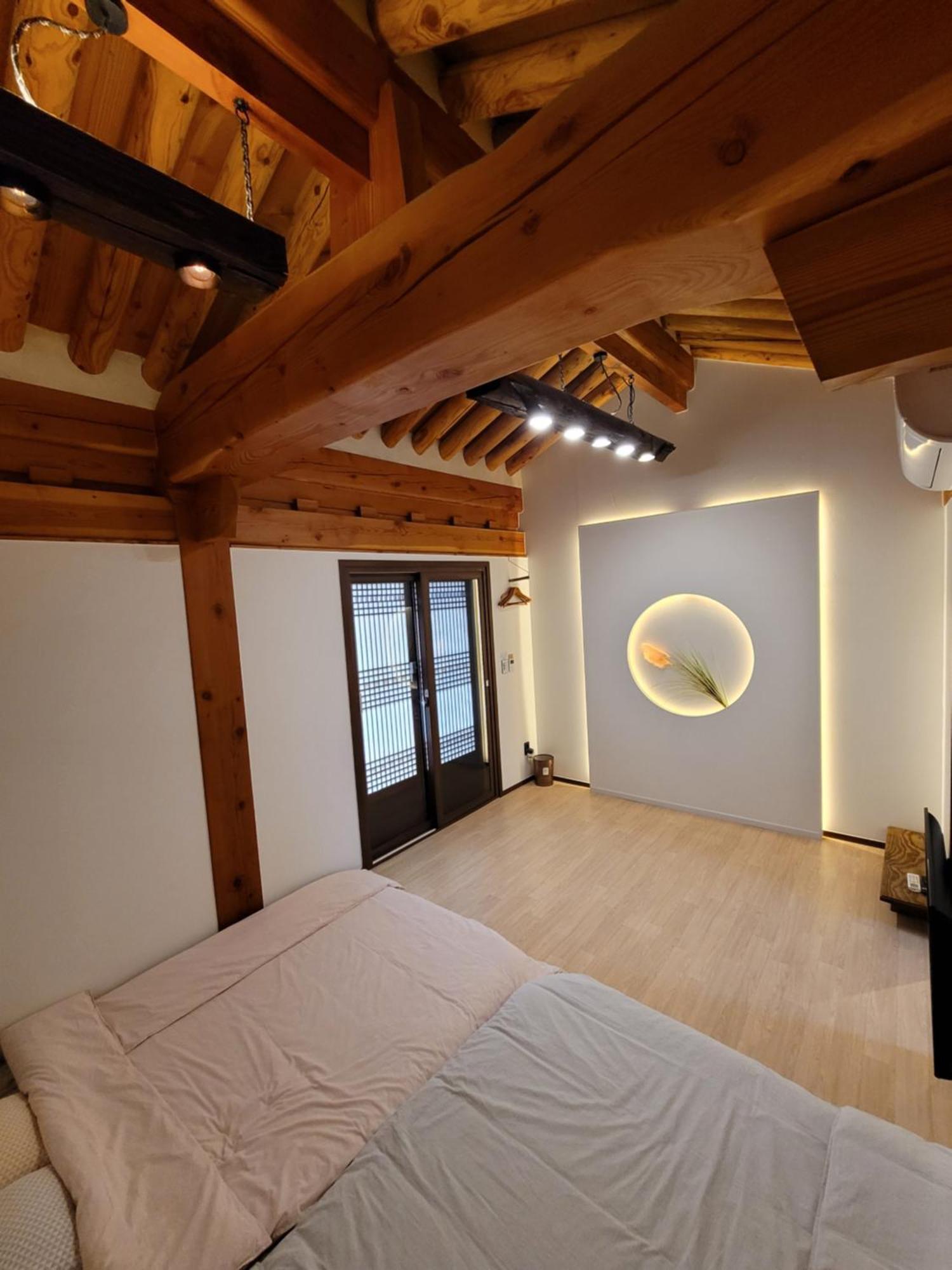 Gyeongju Hwarangroo Hotel Exterior photo